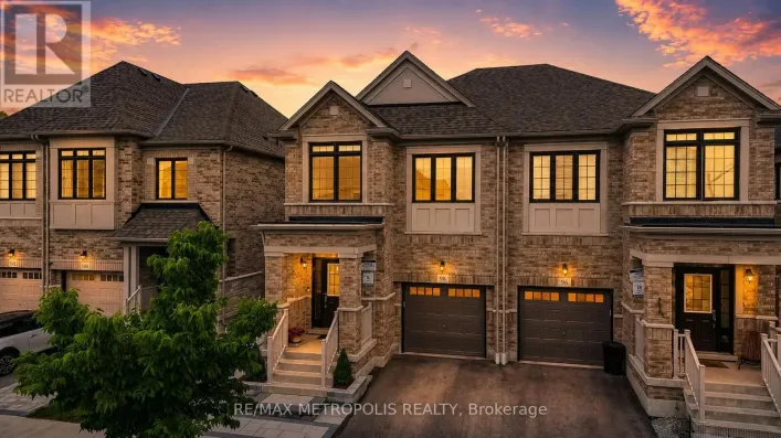 98 LAING DRIVE, Whitby
