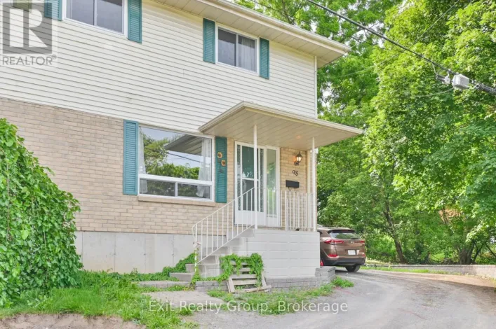 98 OCTAVIA STREET, Belleville