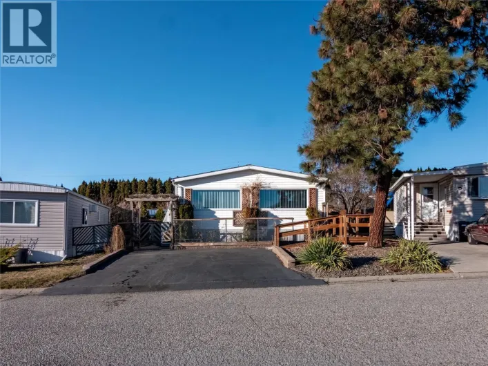 98 OKANAGAN Avenue E Unit# 11, Penticton