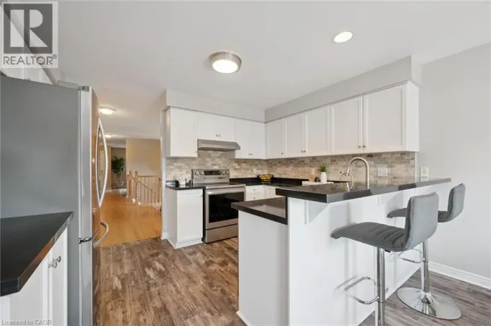 98 SCHRODER Crescent, Guelph