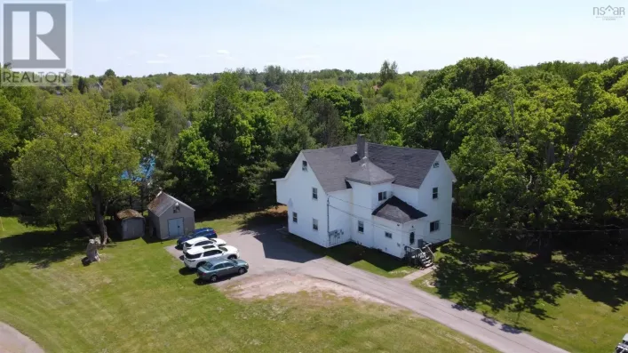 98 Victoria Street W, Amherst