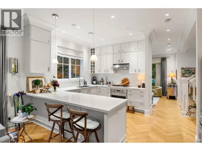 98 W 18TH AVENUE, Vancouver