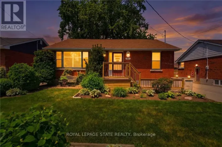 98 WISE CRESCENT, Hamilton