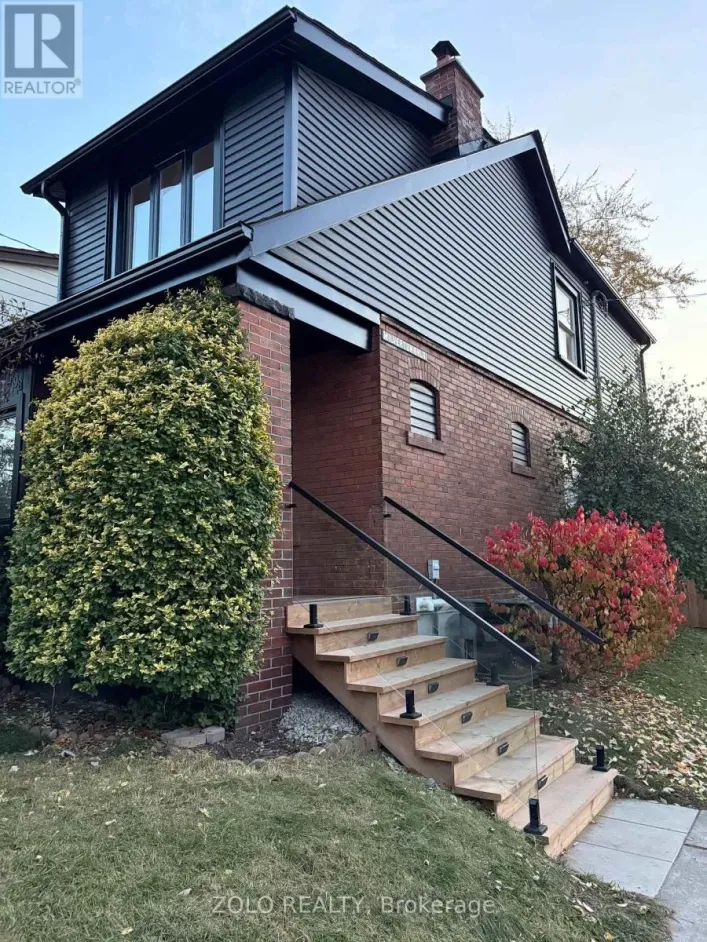 98 WOODMOUNT AVENUE, Toronto