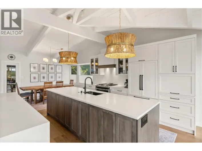 980 PACIFIC DRIVE, Delta