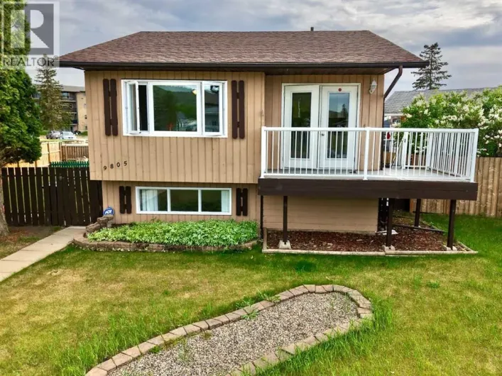 9805 75 Avenue, Peace River