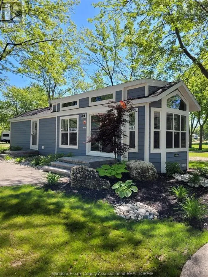 981 COUNTY RD 2 Unit# 527, Lakeshore