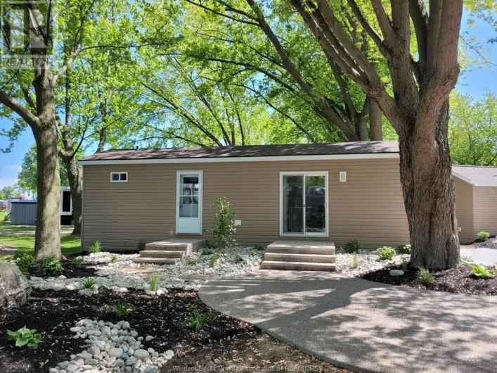 981 COUNTY RD 2 Unit# 528, Lakeshore