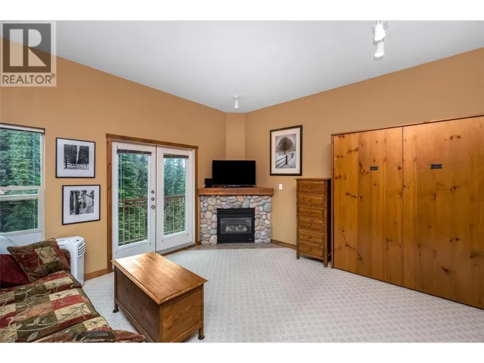9812 Silver Star Road Unit# 302, Vernon
