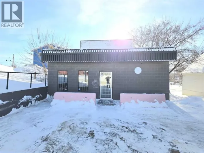 9815 94 Avenue, Peace River