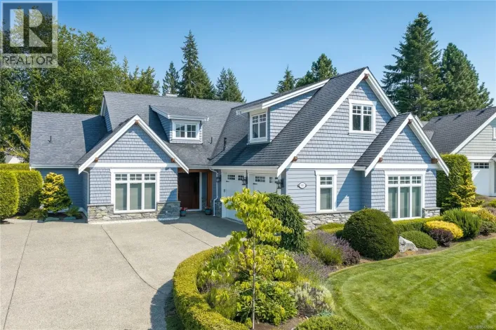 983 Bluffs Dr, Qualicum Beach