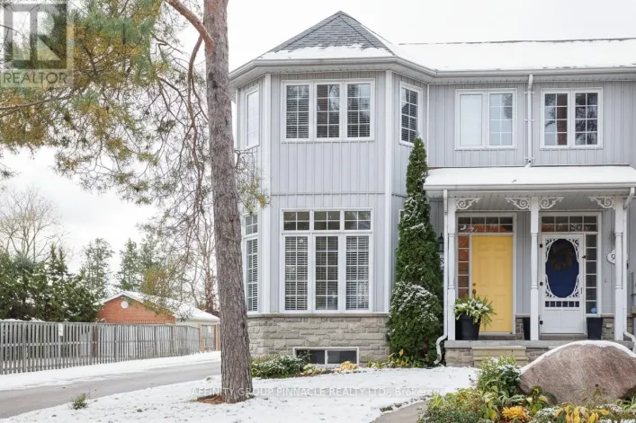 983 LAKE DRIVE E, Georgina