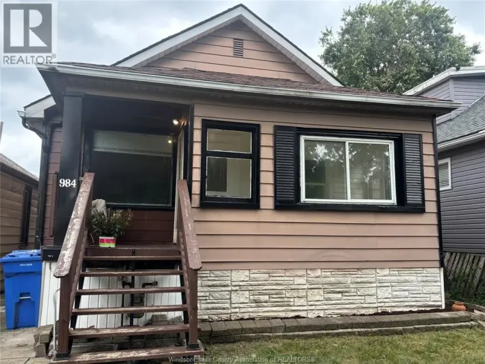 984 ELLROSE, Windsor