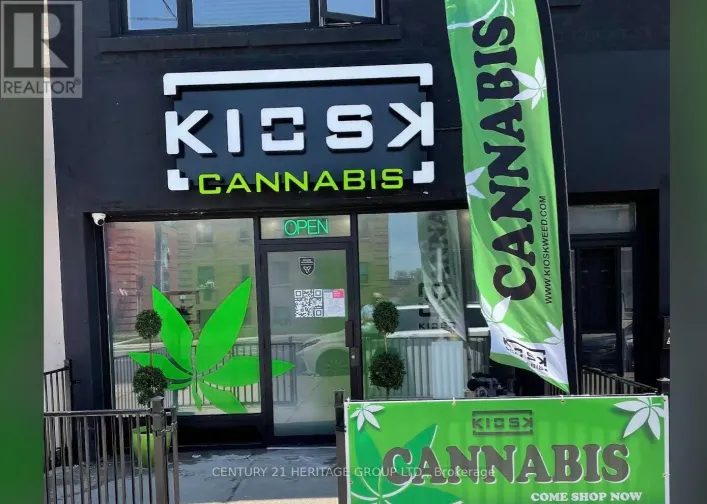 985 O'CONNOR DRIVE, Toronto