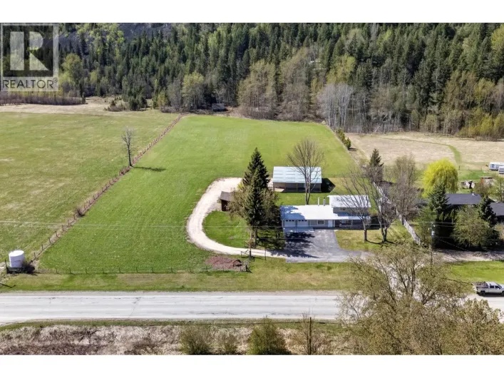 985 OLD N THOMPSON Highway, Clearwater