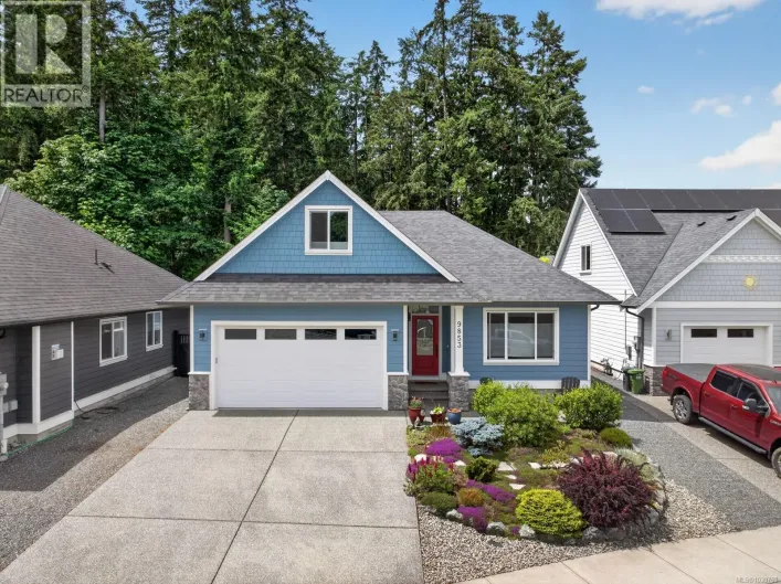 9853 Napier Pl, Chemainus