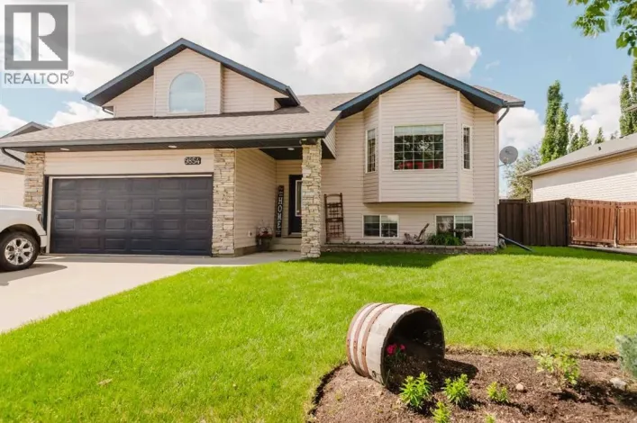 9854 66 Avenue, Grande Prairie