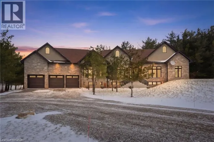 986 HIGHWAY 8, Hamilton