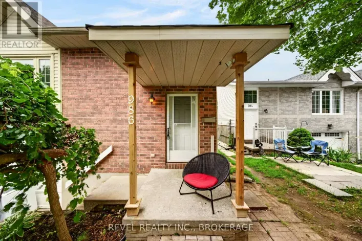 986 KILLARNEY CRESCENT, Kingston