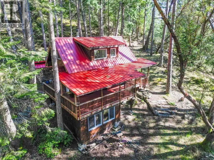 9868 Castle Rd, Pender Island