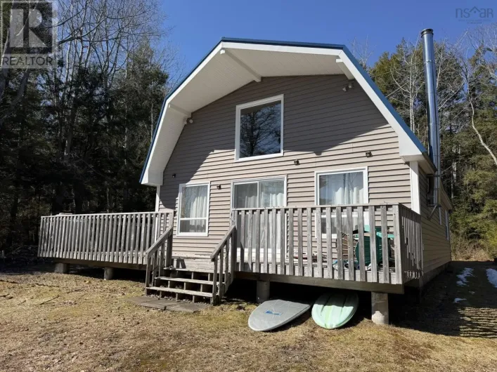 988 Labelle Road, Labelle