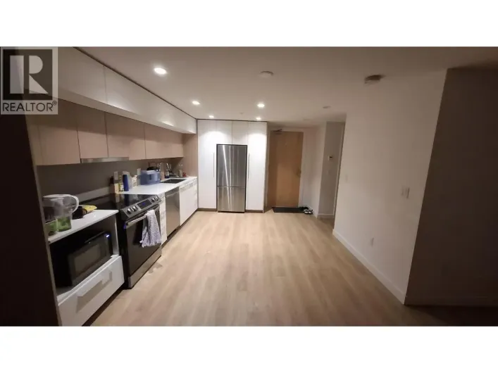 9888 UNIVERSITY CRESCENT, Burnaby