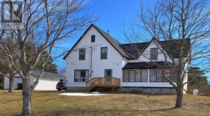 989 Canoe Cove Road, Canoe Cove