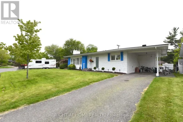989 GOREN AVENUE, Ottawa