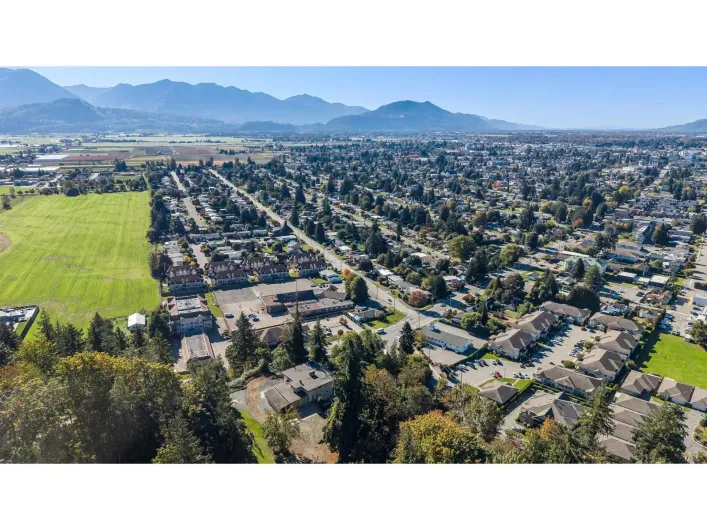 9890 QUARRY ROAD|Little Mountain, Chilliwack