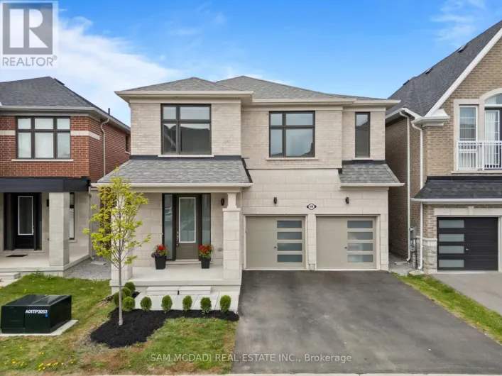 99 BLACK WALNUT COURT, Aurora