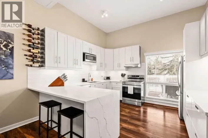 99 Brae Glen Lane SW, Calgary