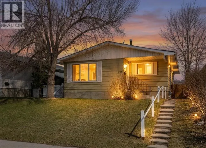 99 Dovercliffe Way SE, Calgary