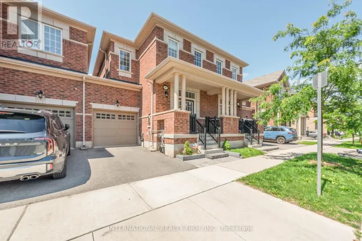 99 HUGUENOT ROAD, Oakville