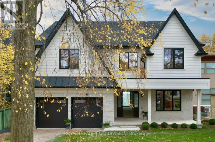 99 LAKE PROMENADE, Toronto