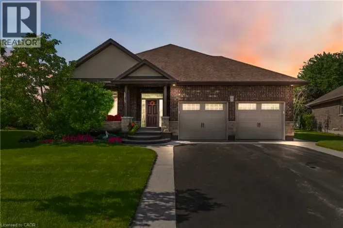 99 MAGNOLIA Drive, Port Dover