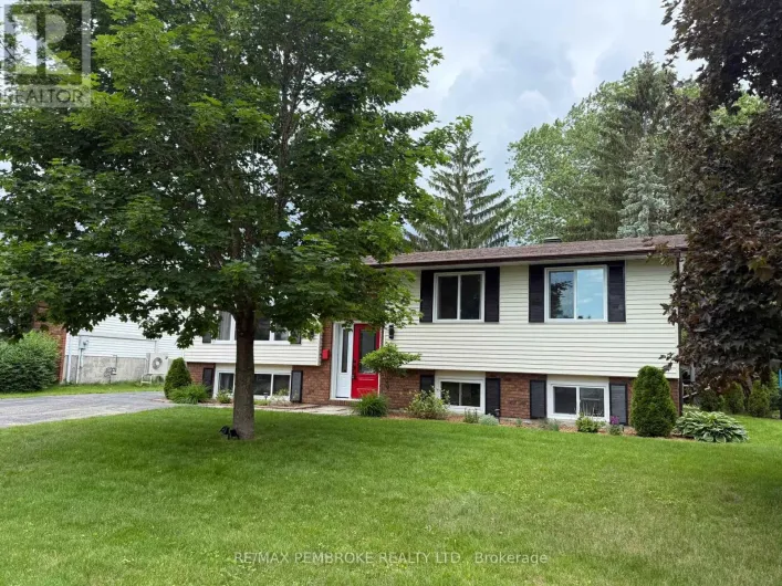 99 NOIK DRIVE, Pembroke