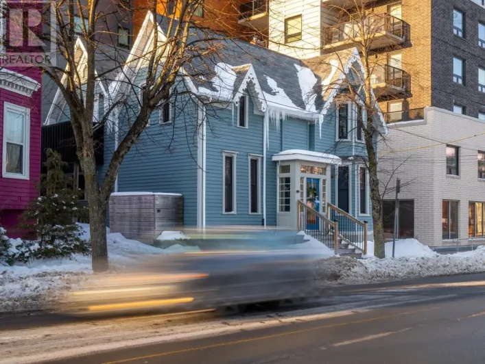 99 Ochterloney Street, Dartmouth