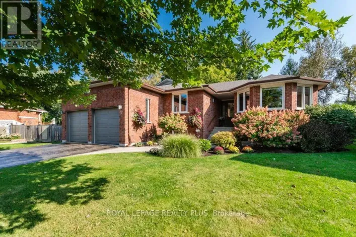 99 PEEL STREET, Penetanguishene