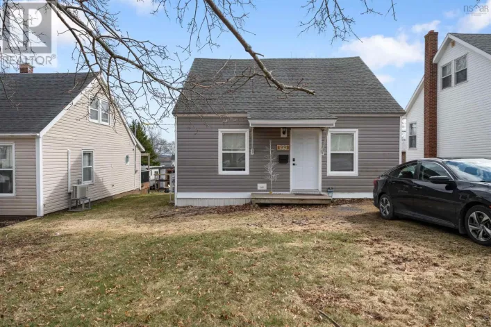99 POPLAR Street, Pictou
