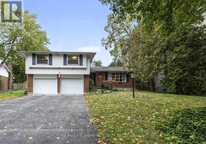 99 RUNNYMEDE CRESCENT, London North