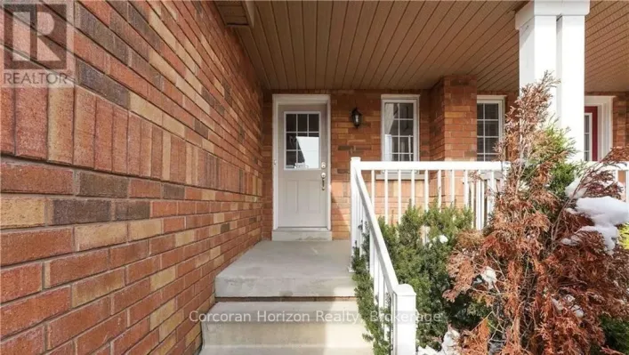 99 STONEMOUNT CRESCENT, Essa