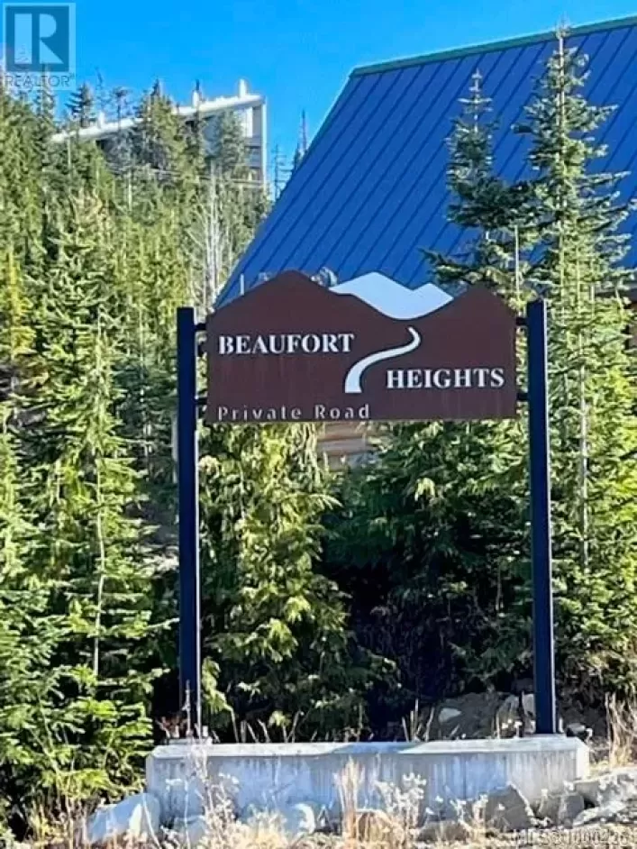 990 Cruikshank Ridge, Courtenay