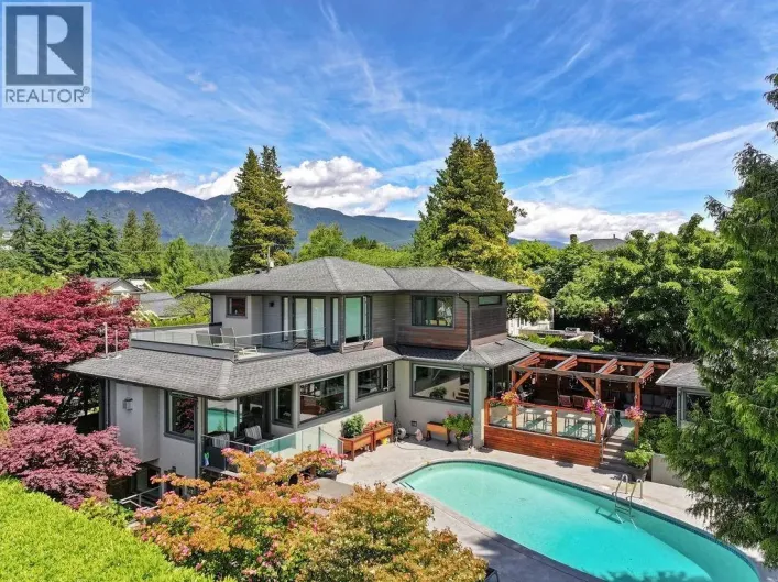 990 JEFFERSON AVENUE, West Vancouver