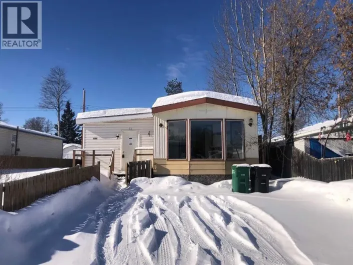 9908 105 Street, High Level