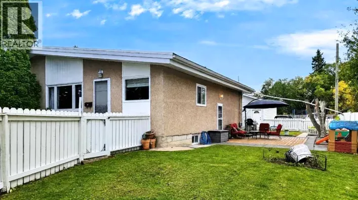 9908 86 Park Avenue, Grande Prairie
