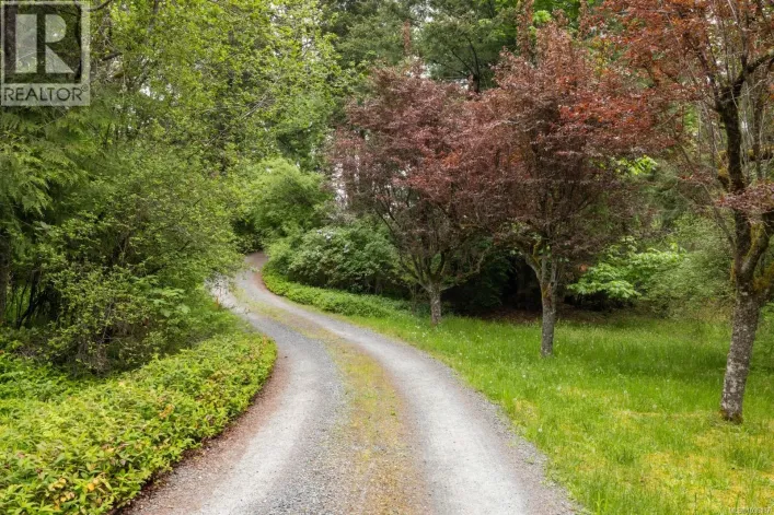 9911 Panorama Ridge Rd, Chemainus