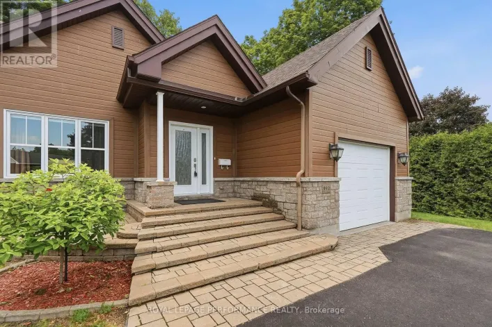 992 GHISLAIN STREET, Hawkesbury