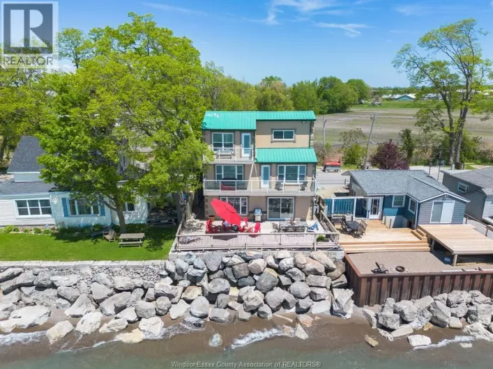 992 Point Pelee DRIVE, Leamington