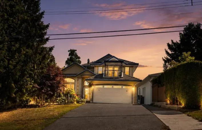 9928 116 STREET, Surrey