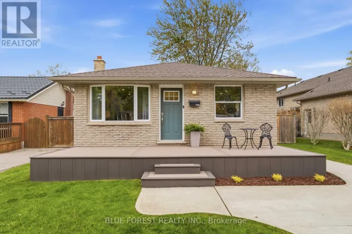 993 GLENBANNER ROAD, London South